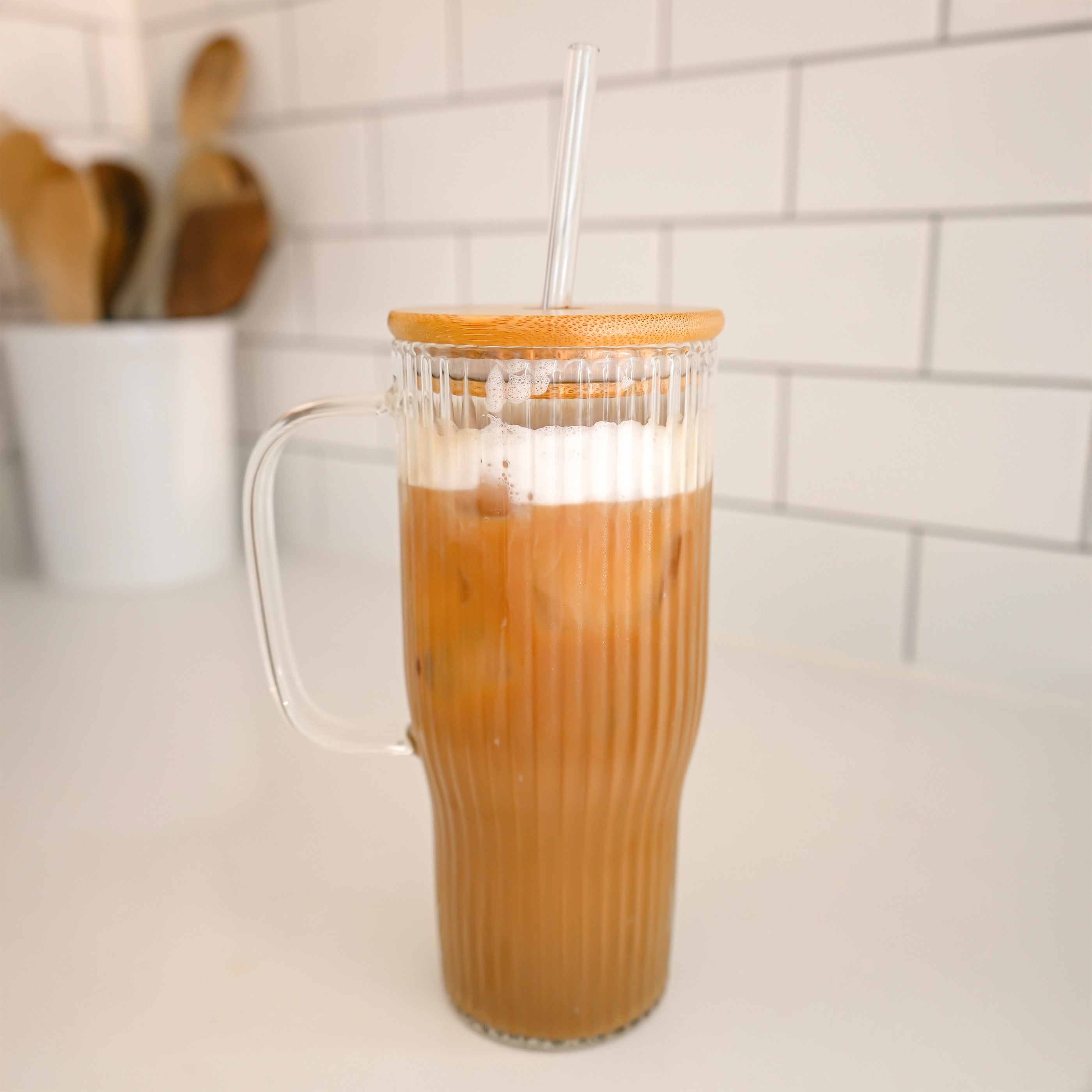 Grande tasse striée - Paille & couvercle