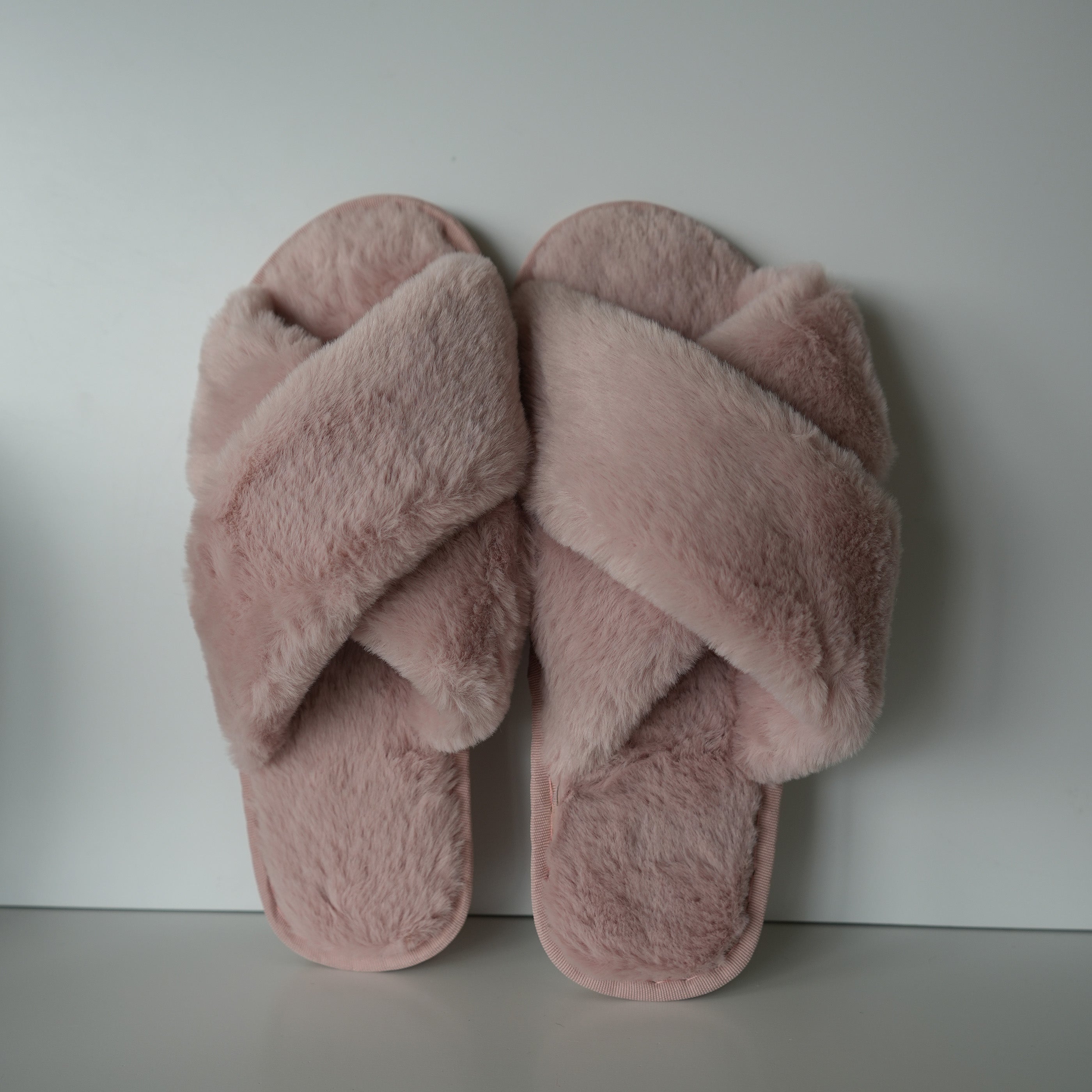Pantoufle lanière croisé - rose