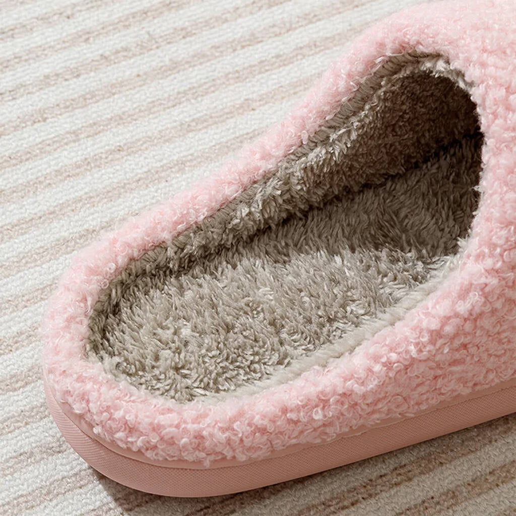 Pantoufle à motif rose - Fleur blanche