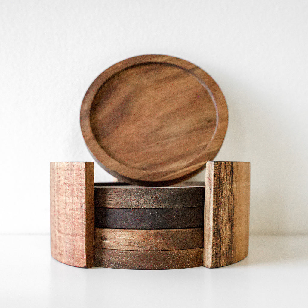 Ens. de 4 sous-verres rond en bois d'acacia