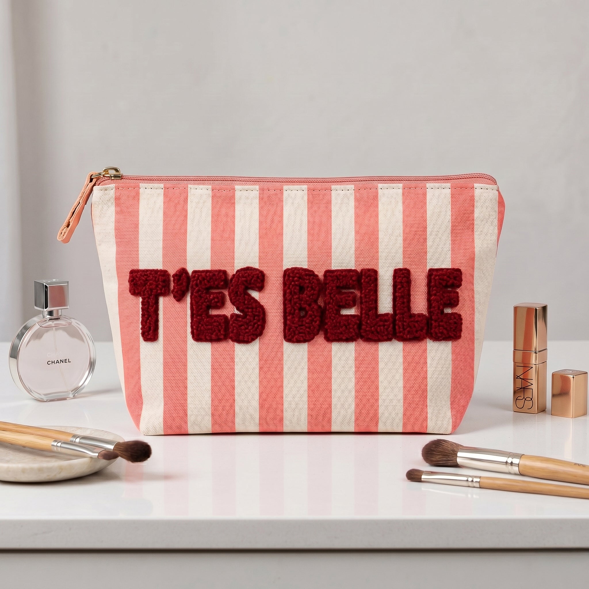 Trousse avec texte en sherpa - T'es belle